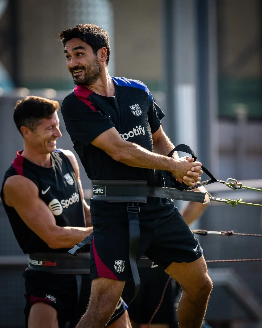 Gündogan en entrenamiento con Barcelona