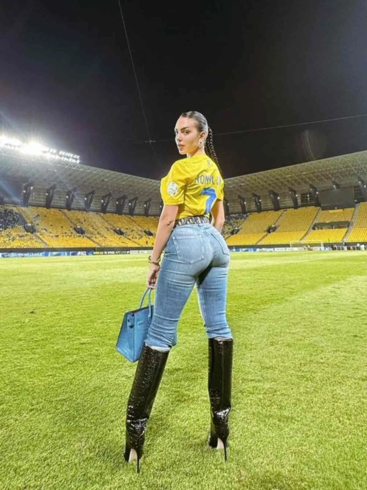 Con los colores del Al Nassr