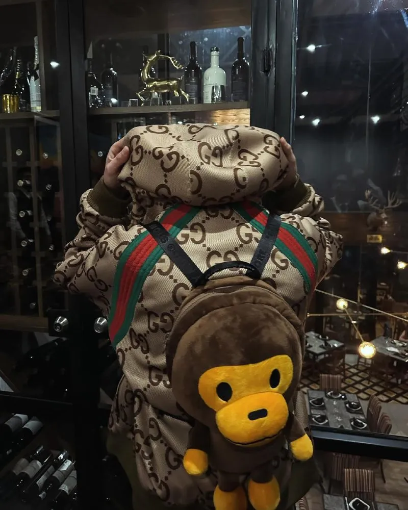 IG: @natanael_cano Natanael 'N' no pueden abandonar el país.