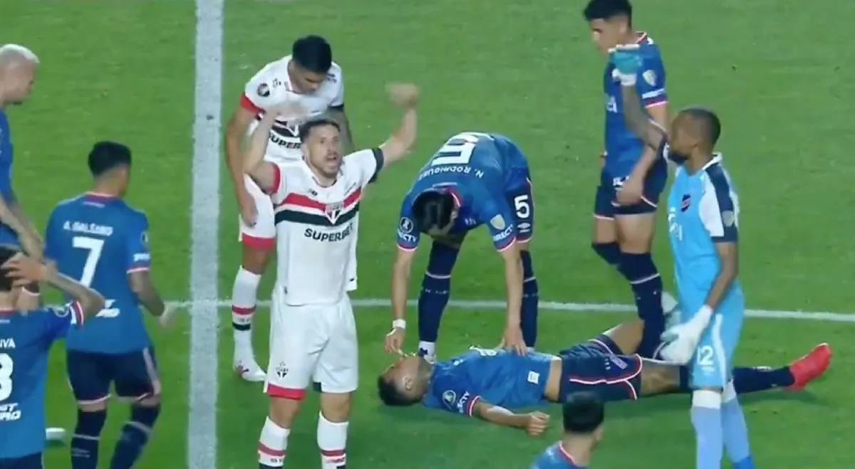 Juan Manuel Izquierdo tras desmayarse en la cancha