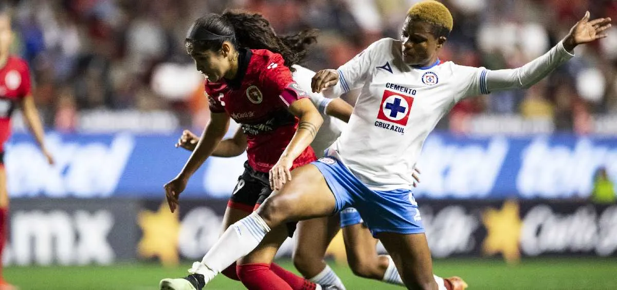 IMAGO7 Duelo en la Liga MX Femenil