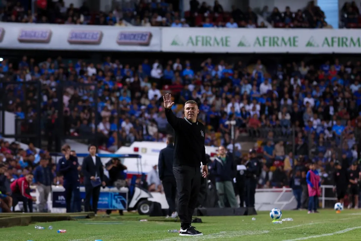 Gerk no continuará al frente de Gallos Blancos