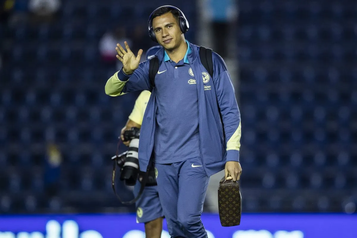 Malagón llegando al estadio