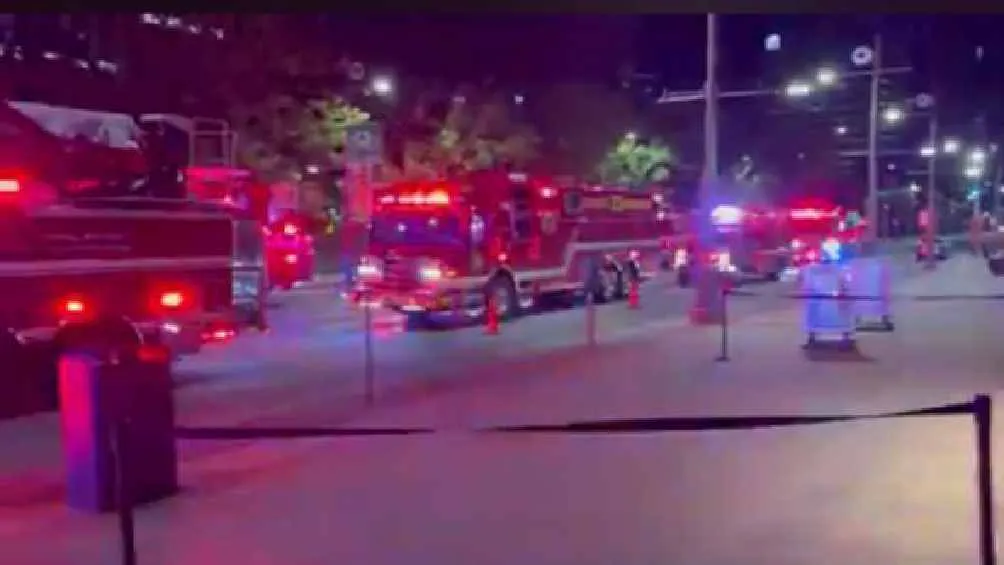 CAPTURA DE PANTALLA TWITTER Los bomberos llegaron al Hotel