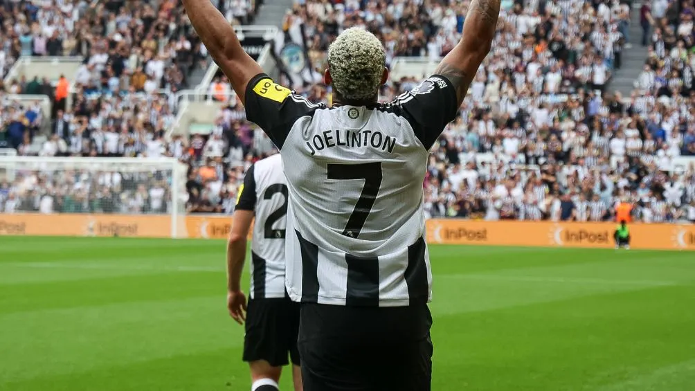 Joelinton celebra el gol de la victoria en la primera jornada de la Premier