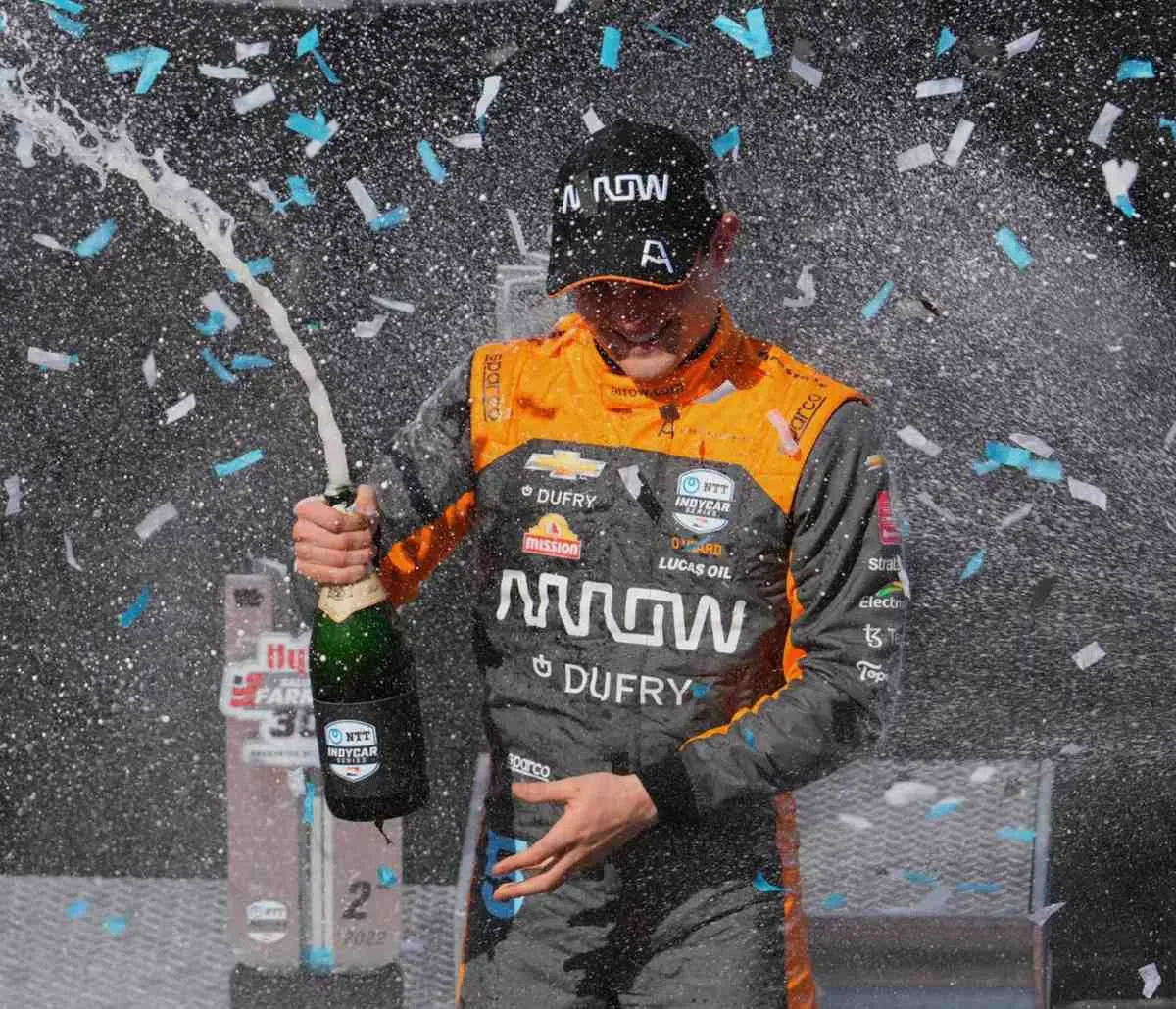 Festejando en el podio