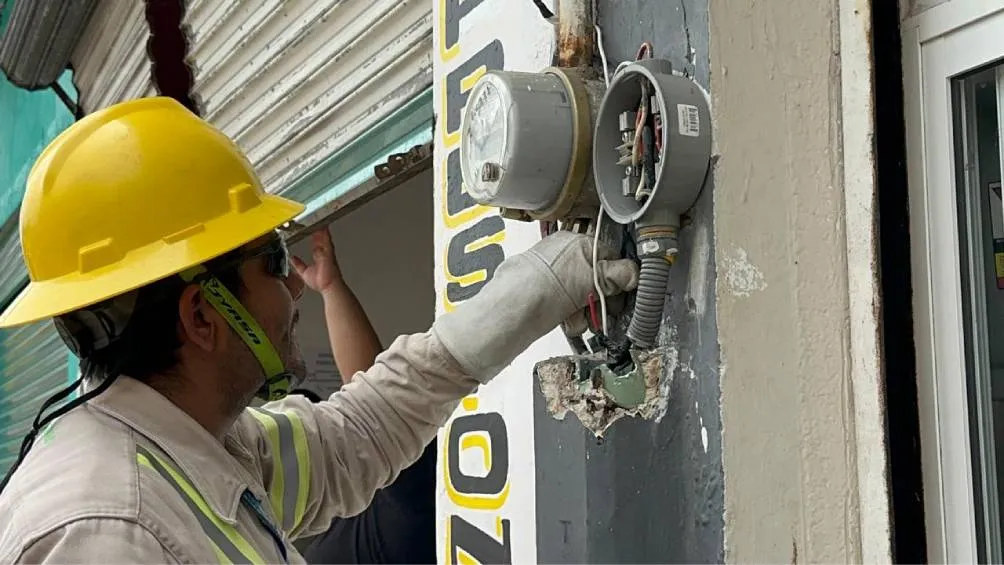 Los recibos de luz se deben pagar bimestralmente, para no generar adeudos. Foto Especial