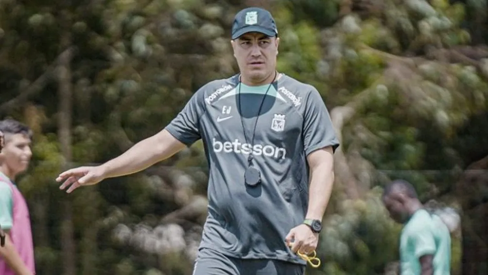 Efraín Juárez en práctica con el Atlético Nacional