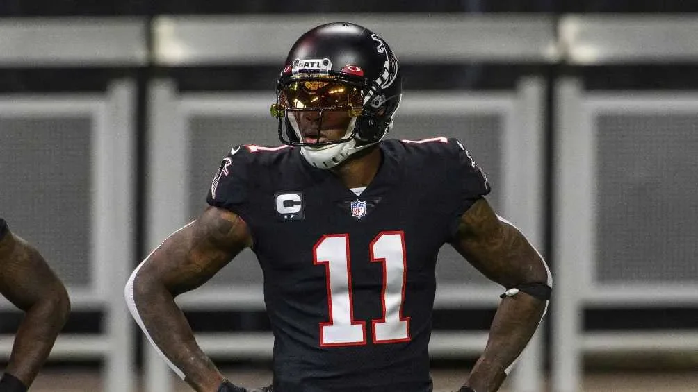 Jones aún no tiene equipo