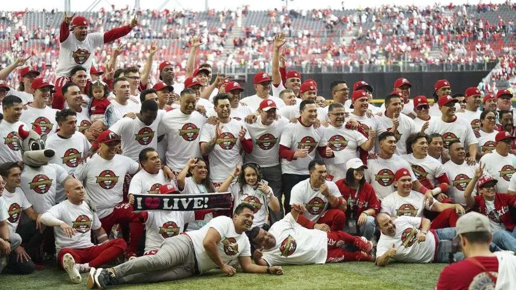 Los Diablos celebrando la victoria en la Serie de zona