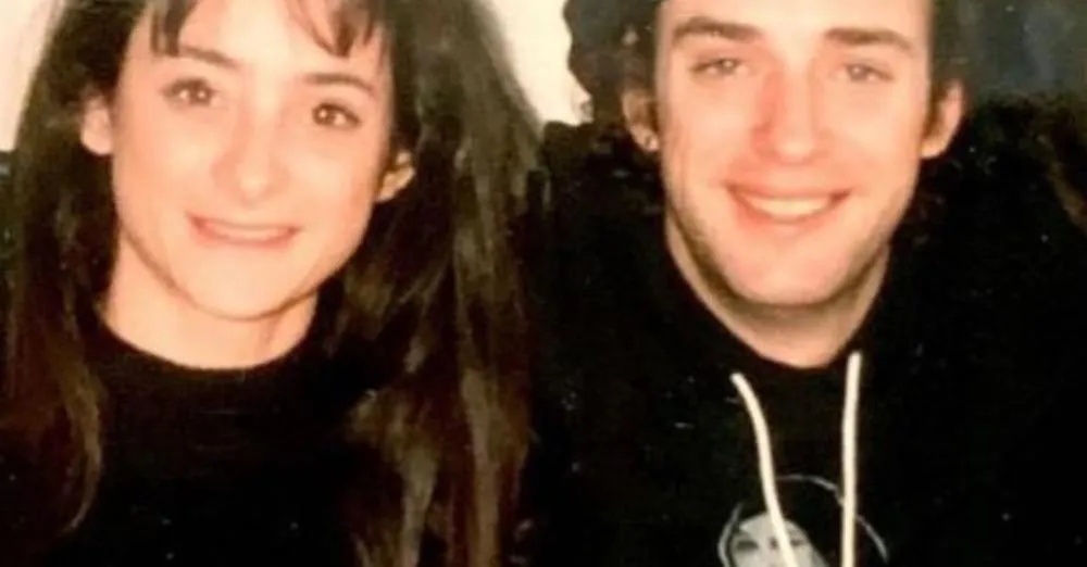 Redes Sociales Laura recuerda cuando jugaban a ser artistas.