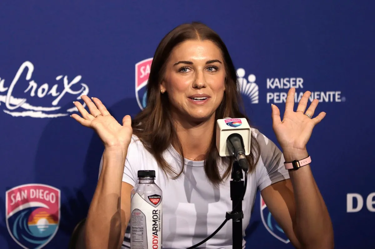 Alex Morgan anunció su retiro recientemente