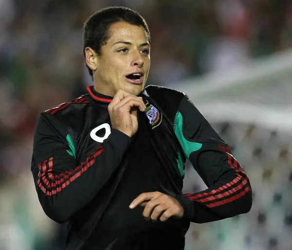 MEXSPORT Chicharito celebra el gol que anotó contra Nueva Zelanda en 2010
