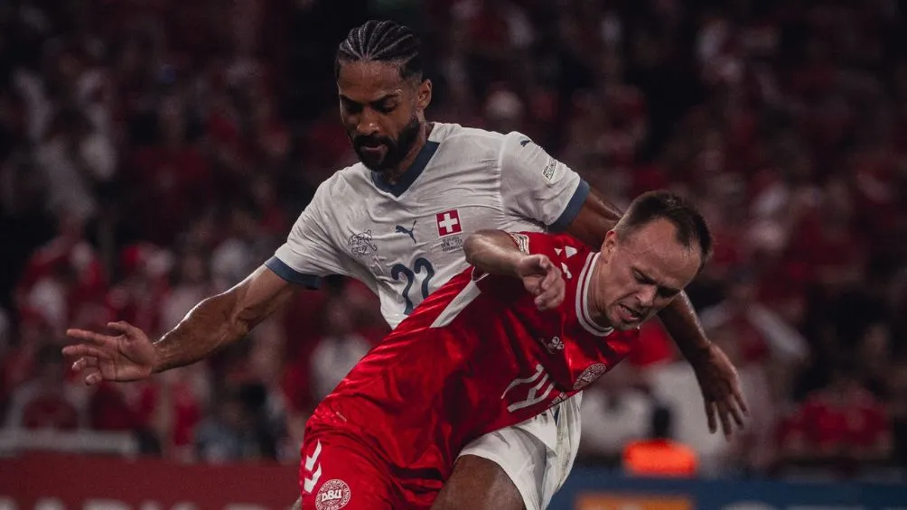 TWITTER: @nati_sfv_asf Imágenes del Suiza vs Dinamarca