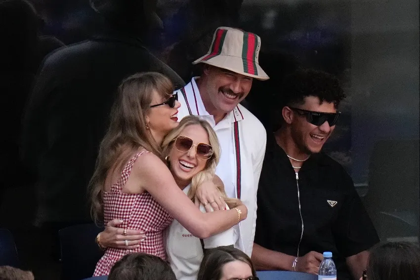 Taylor Swift, Travis Kelce, Brittany y Patrick Mahomes en la Final del US Open
