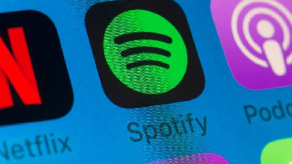 Spotity es de una de las aplicaciones de música más usada con un costo de 129.