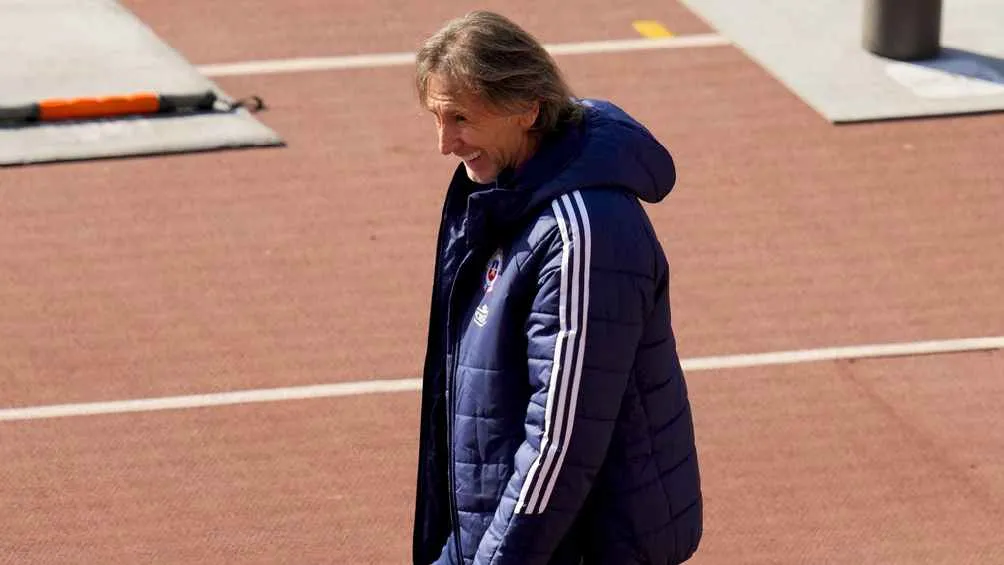 AP Cuestionó a Gareca