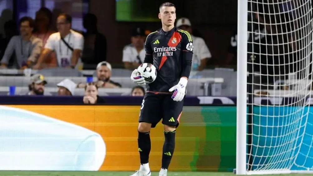 Lunin firmó nuevo contrato