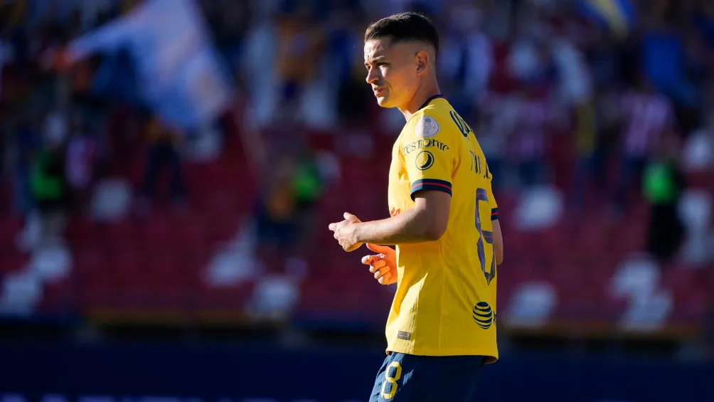 Álvbaro Fidalgo permanece un semestre más en América