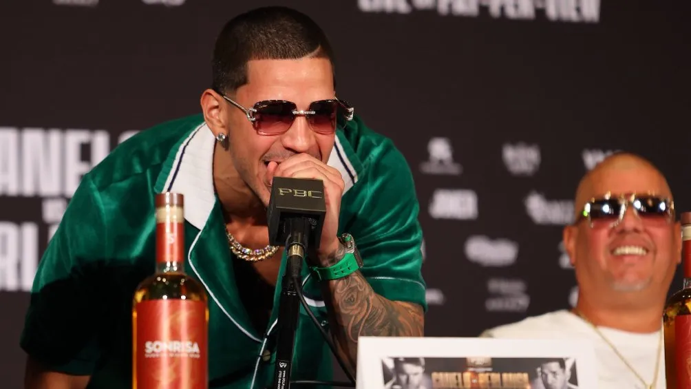 X: @izdatyofaceee Edgar Berlanga llega invicto a este combate