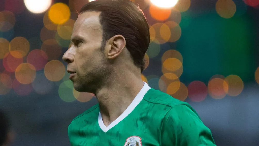 IMAGO7 'Zague' con uniforme de la Selección Mexicana