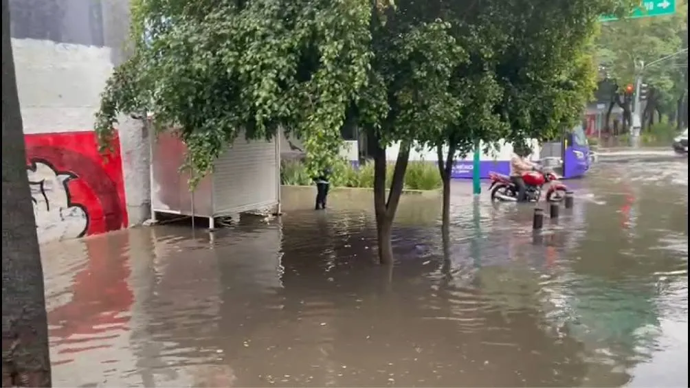 TV Azteca Seguir las recomendaciones de las autoridades ante inundaciones ayuda a tu seguridad.