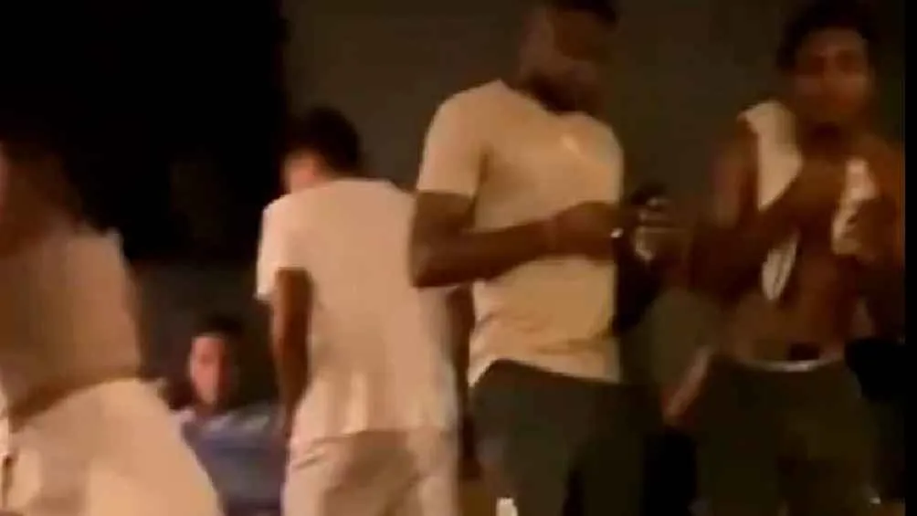 Habrían organizado una fiesta