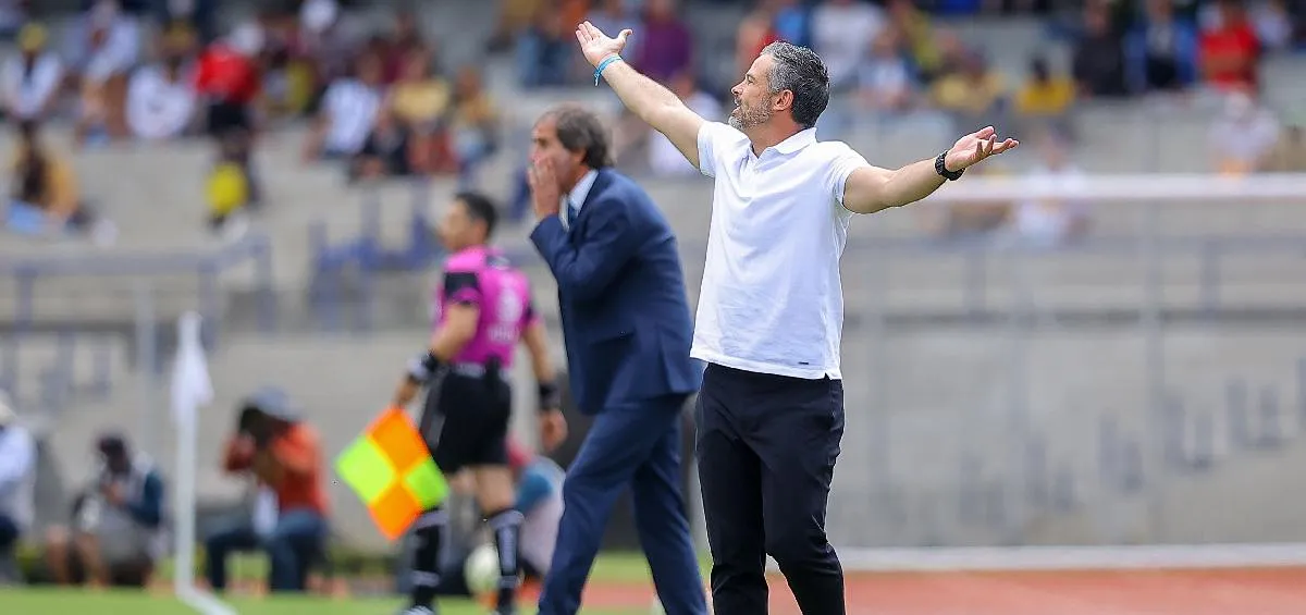 IMAGO7 Puente como DT de Pumas