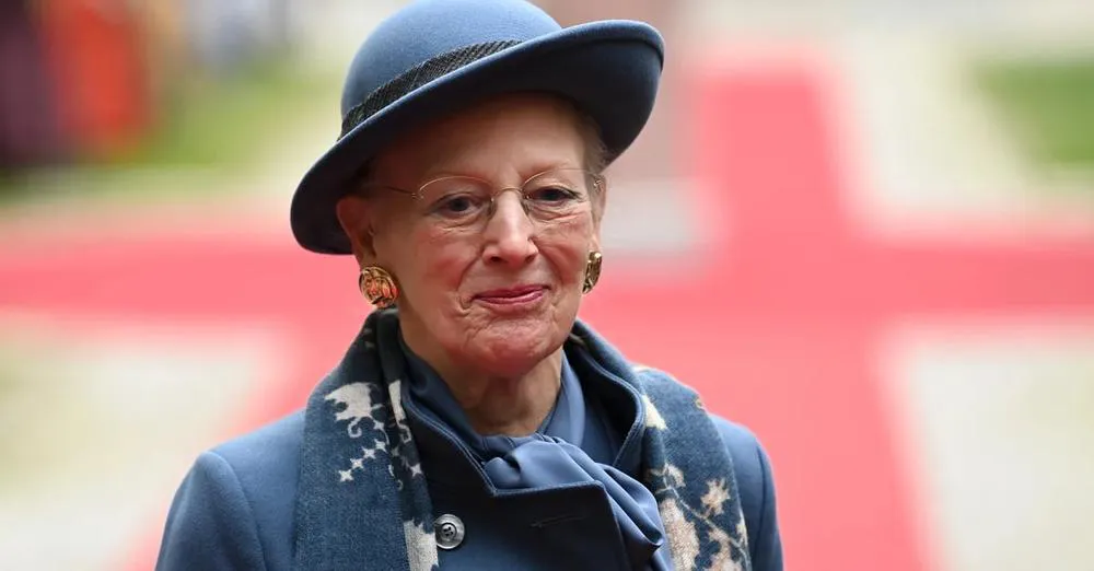 Redes Sociales El cuello y la mano se lastimó tras su accidente.