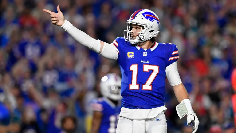 AP Josh Allen lanzó cuatro TD