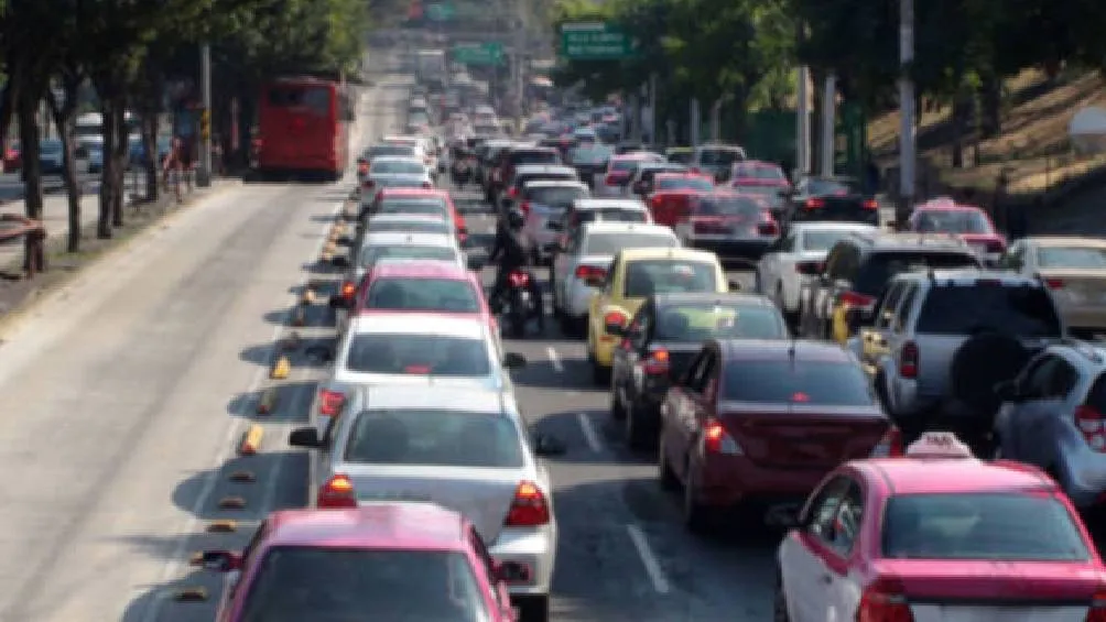 Las placas vehiculares tienen como objetivo la identificación de automoviles.