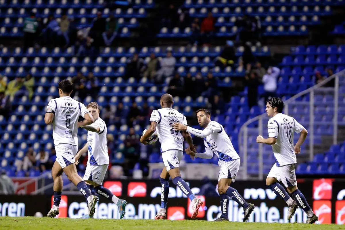 Luis Quiñones acortó distancias por la Franja