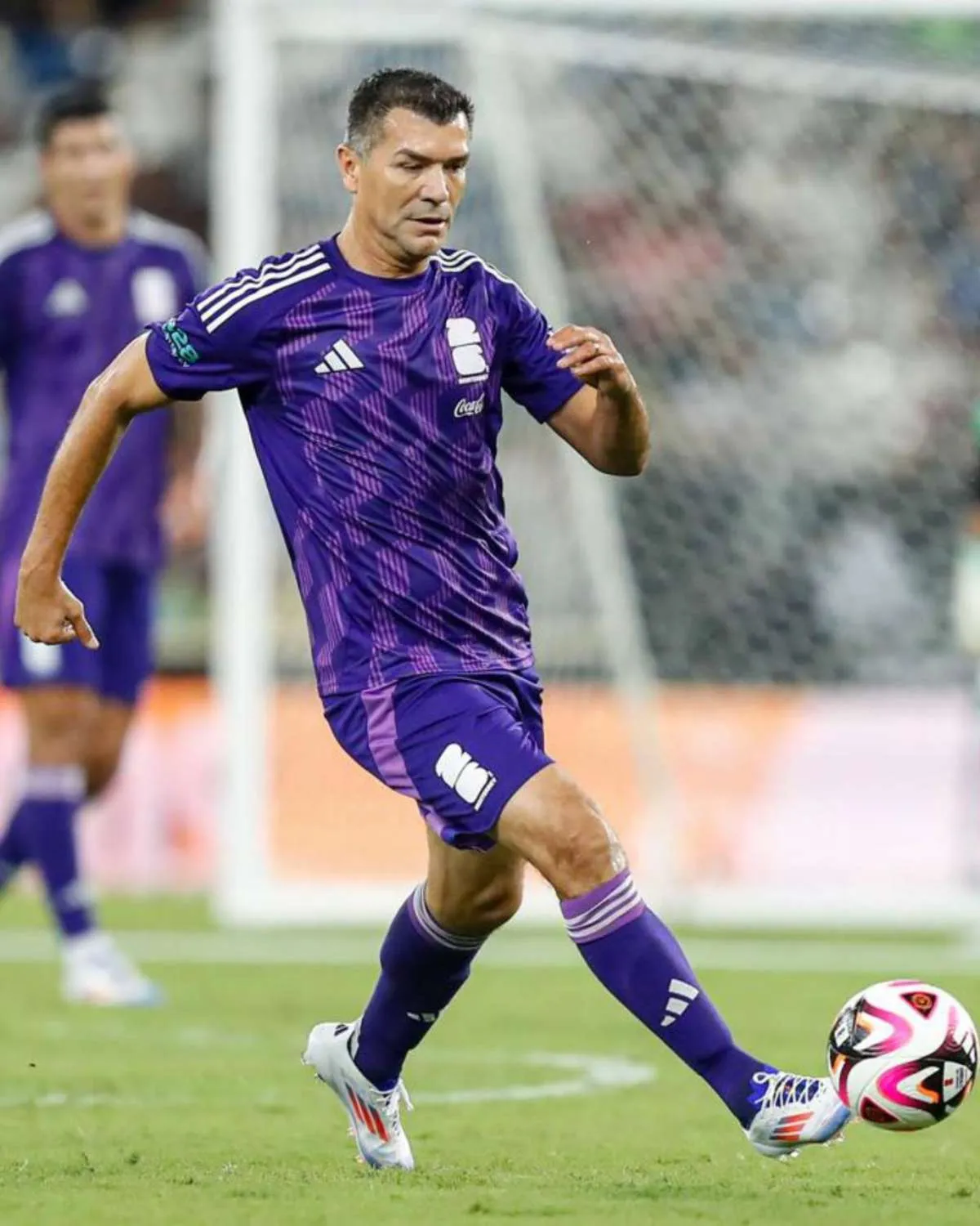 El mexicano en partido de leyendas