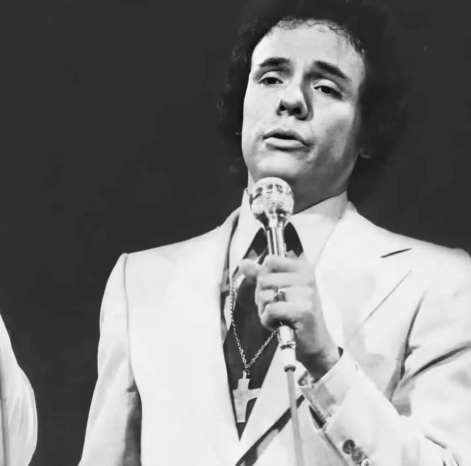 FB: @OficialJoseJose Desde la década de los 70, José José padeció de enfermedades.