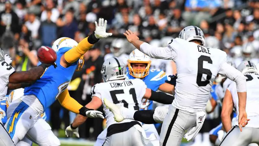 X @AJCole90 Festejó su despeje