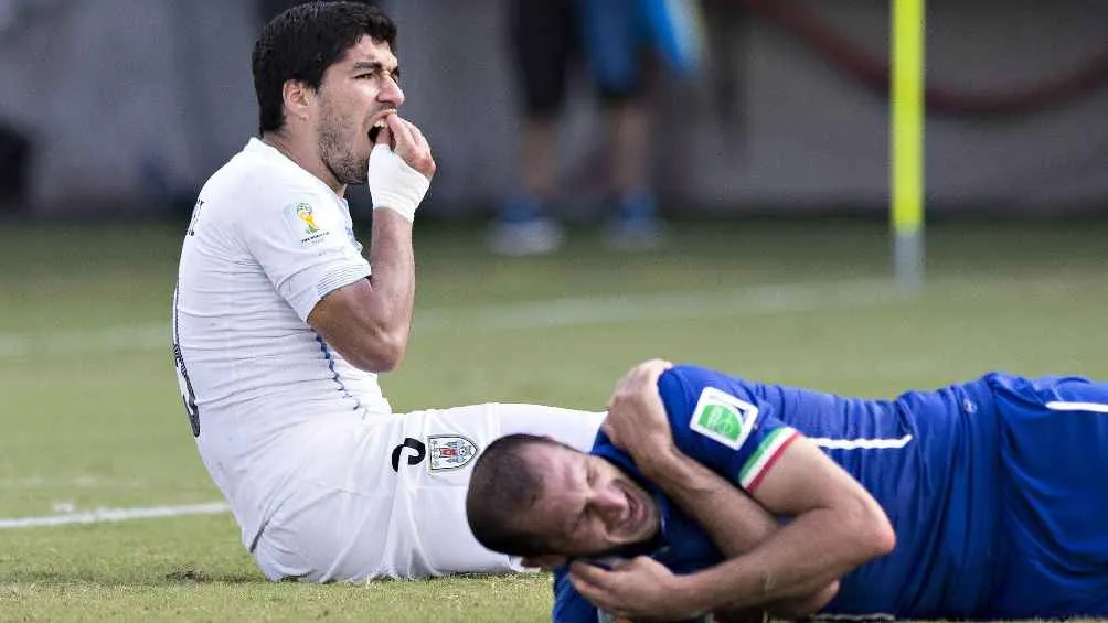 MEXSPORT Suárez fue suspendido por lo mismo