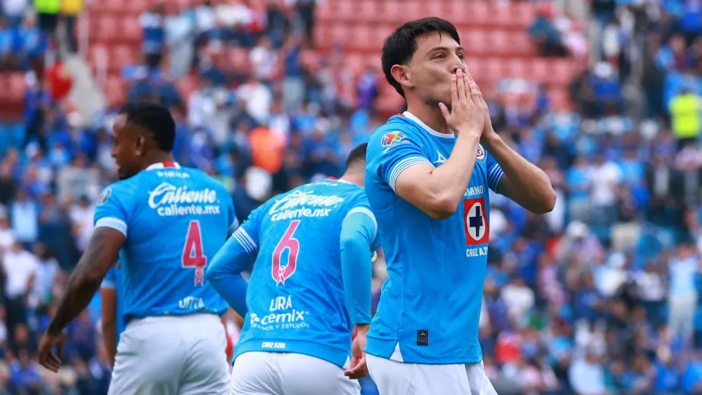 IMAGO7 Cruz Azul venció a Necaxa