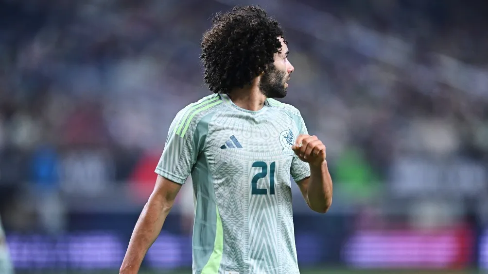 Chino Huerta durante un partido