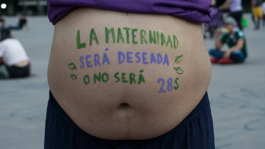 Michoacán se suma a la lista de 17 estados que despenalizan el aborto en México.