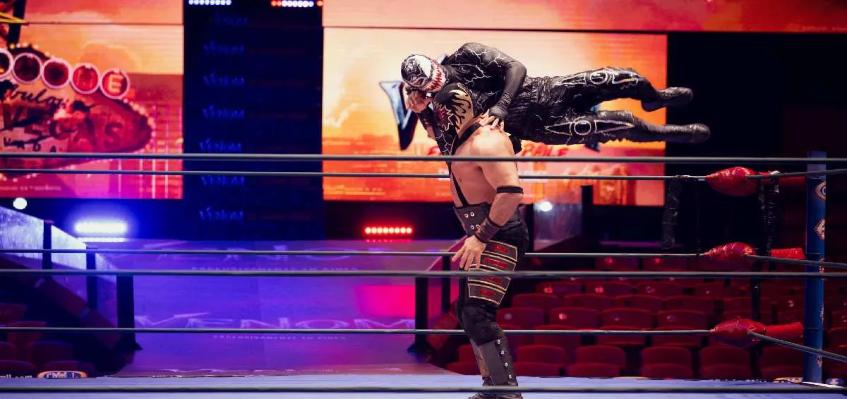 X:SonyPicturesMX Contienda con luchador