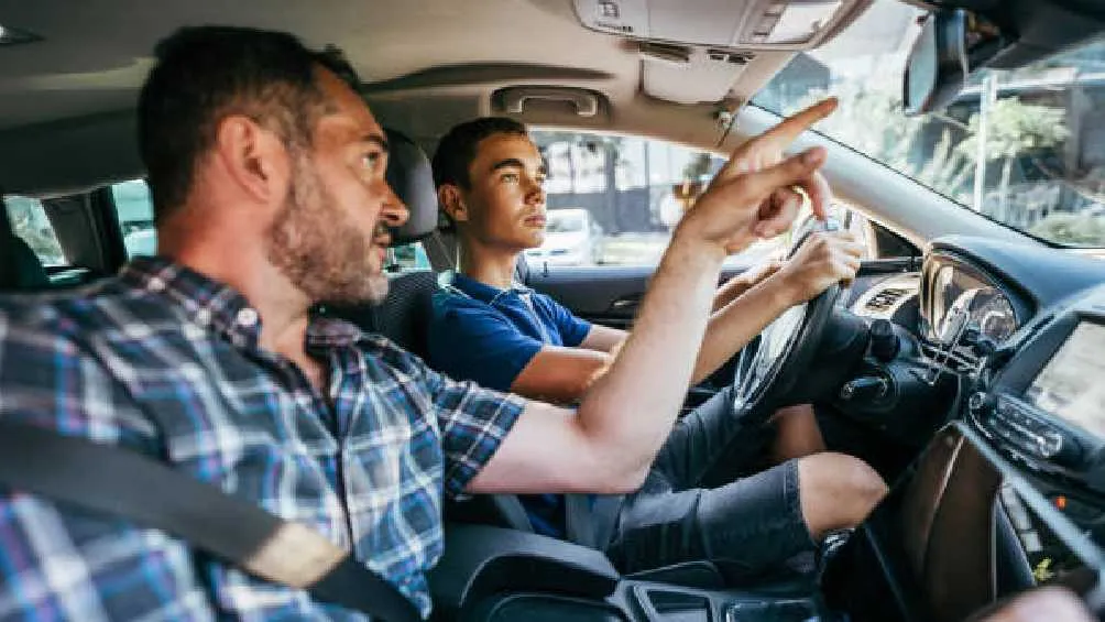 El examen constará en pruebas físicas, de salud, conocimientos de tránsito y habilidad al volante.