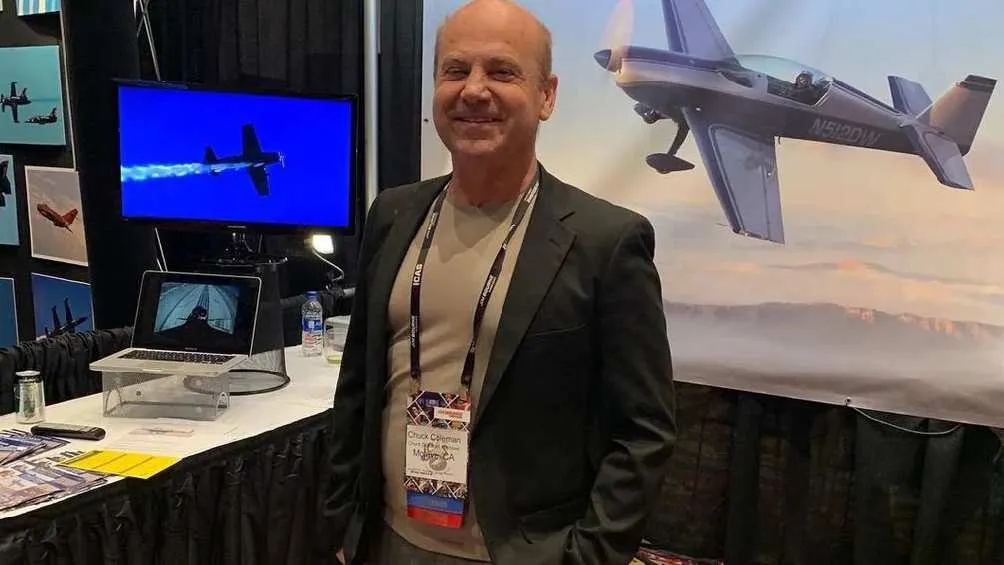 Hasta el momento se desconocen los motivos de por qué cayó la aeronave en la que iba.