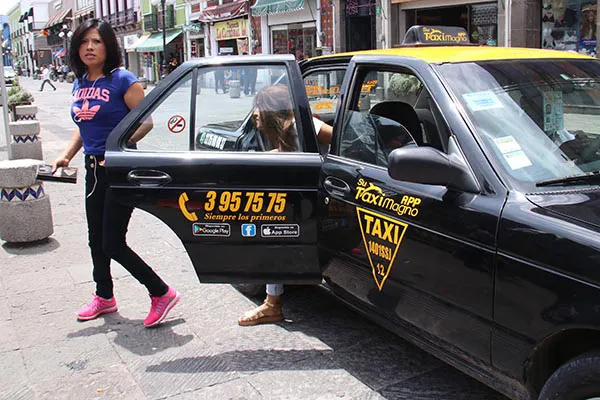 En el estado buscan modernizar los taxis.