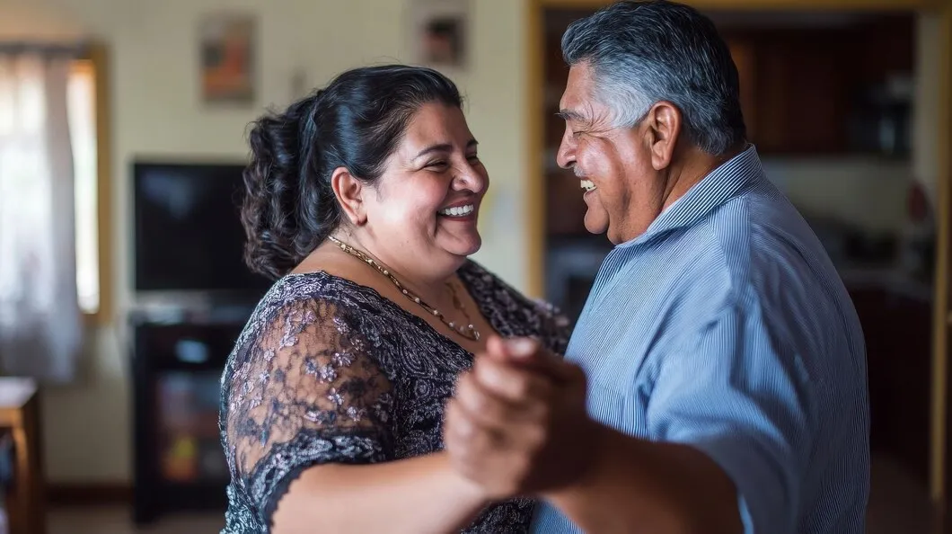 La pensión del Bienestar ayuda a la gente arriba de los 65 años.