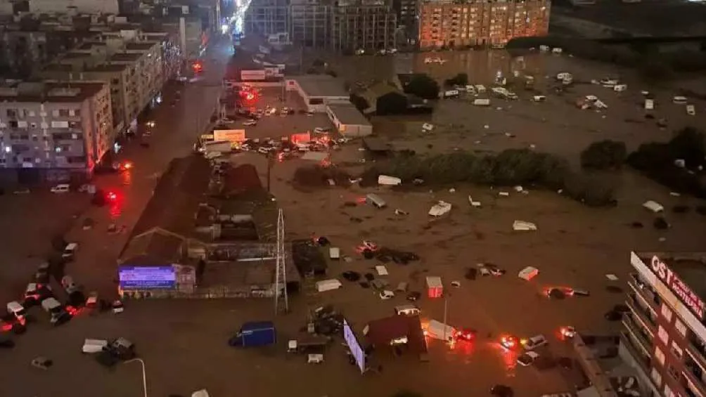 La cifra de muertos va en al menos 70 y decenas de desaparecidos.