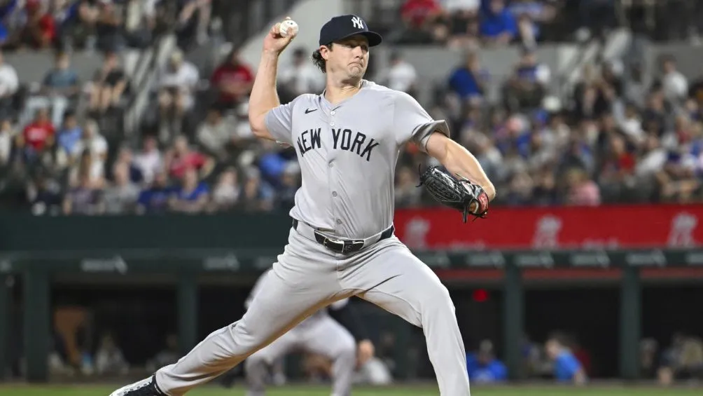 AP El abridor habría ejercido la opción de rescindir su contrato