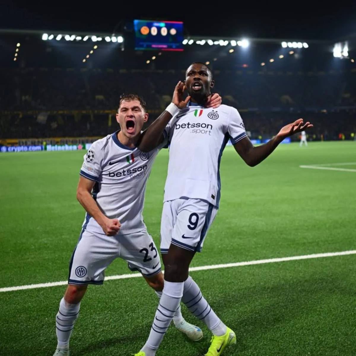 CAPTURA DE PANTALLA: X