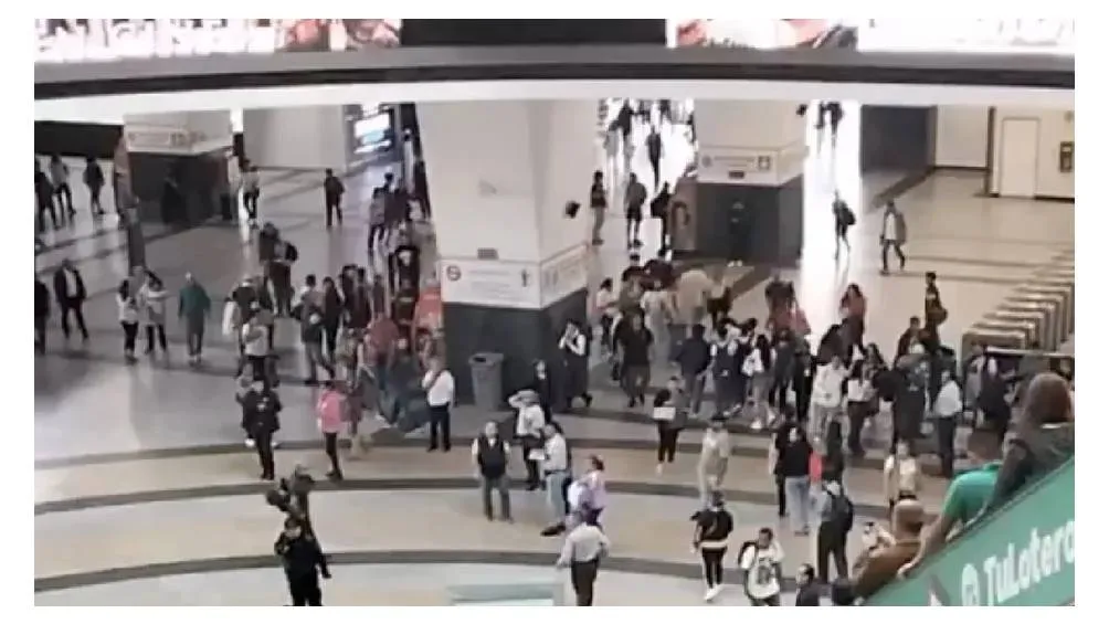 Captura de pantalla En el lugar arribaron elementos de seguridad.