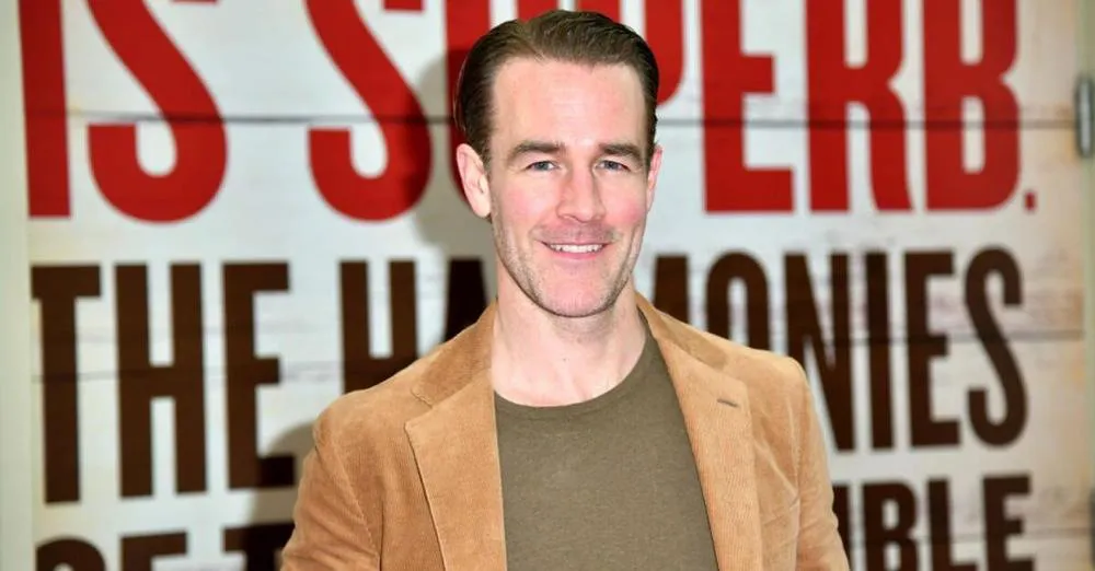 Redes Sociales Al actor tiene seis hijo y su esposa.