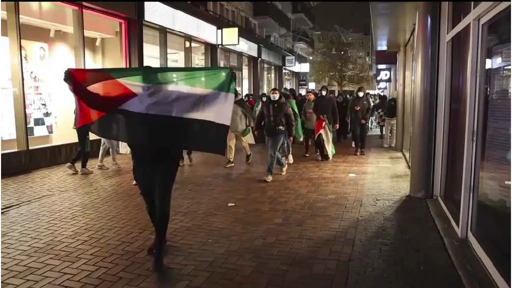 Hubo protestas propalestinas también